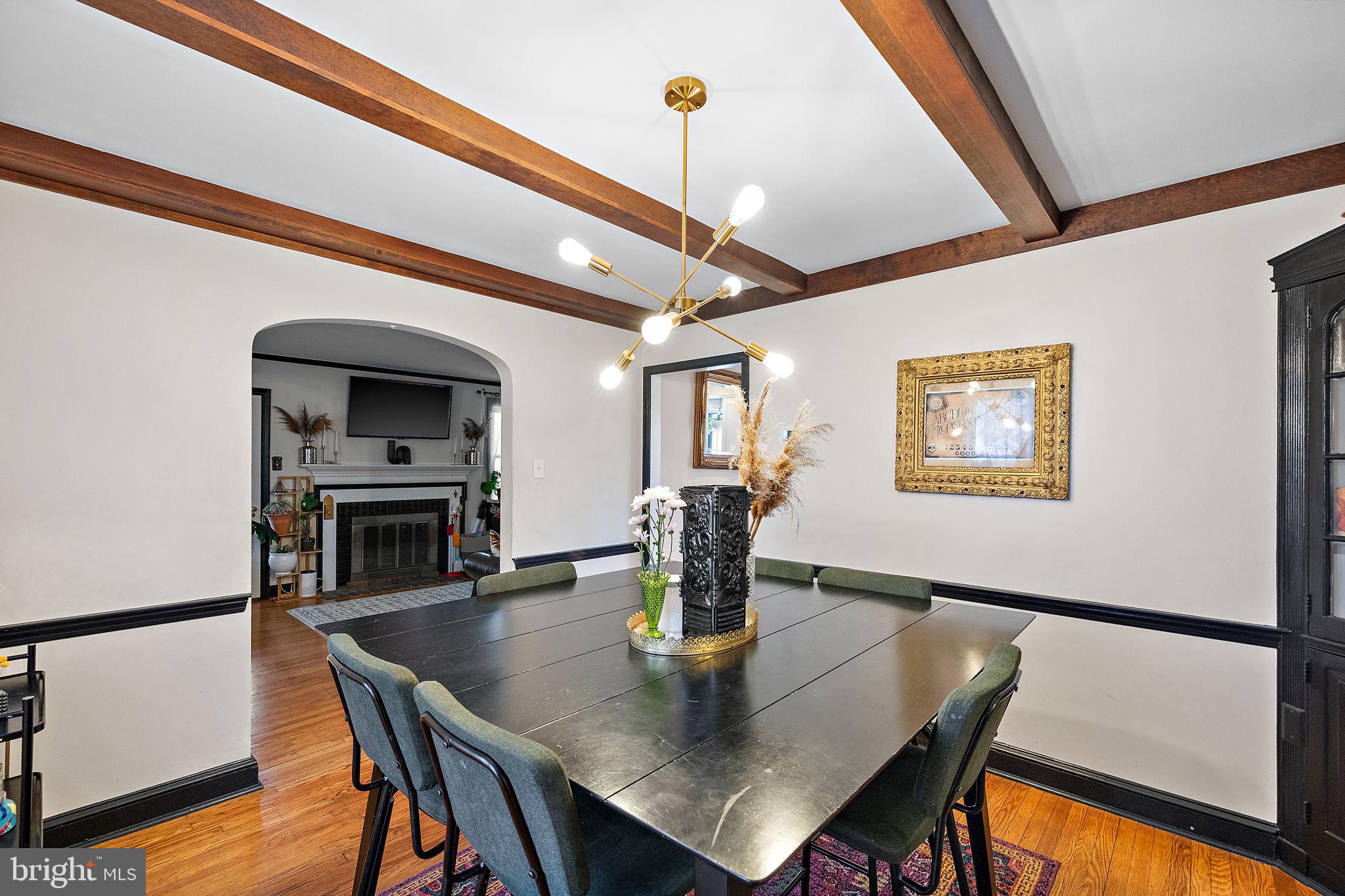 823 Woodsdale Rd