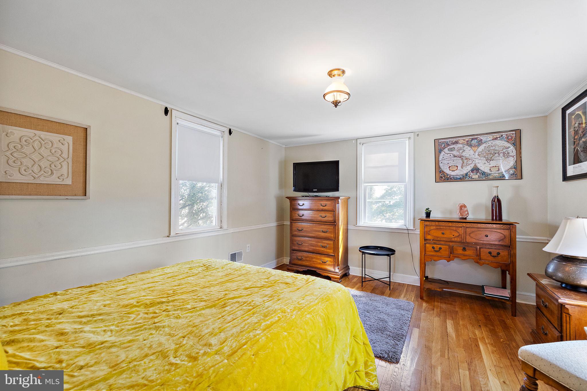 823 Woodsdale Rd