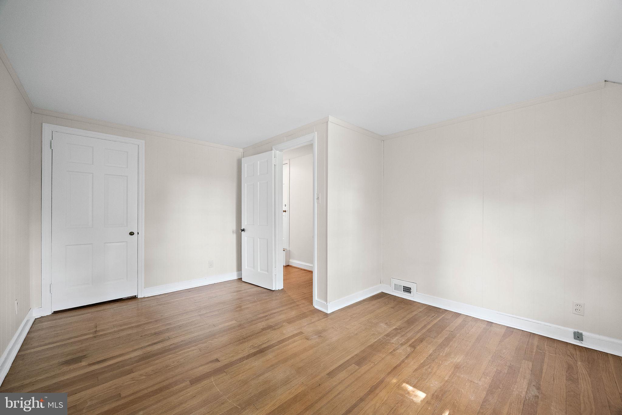 211 HARKER AVE
