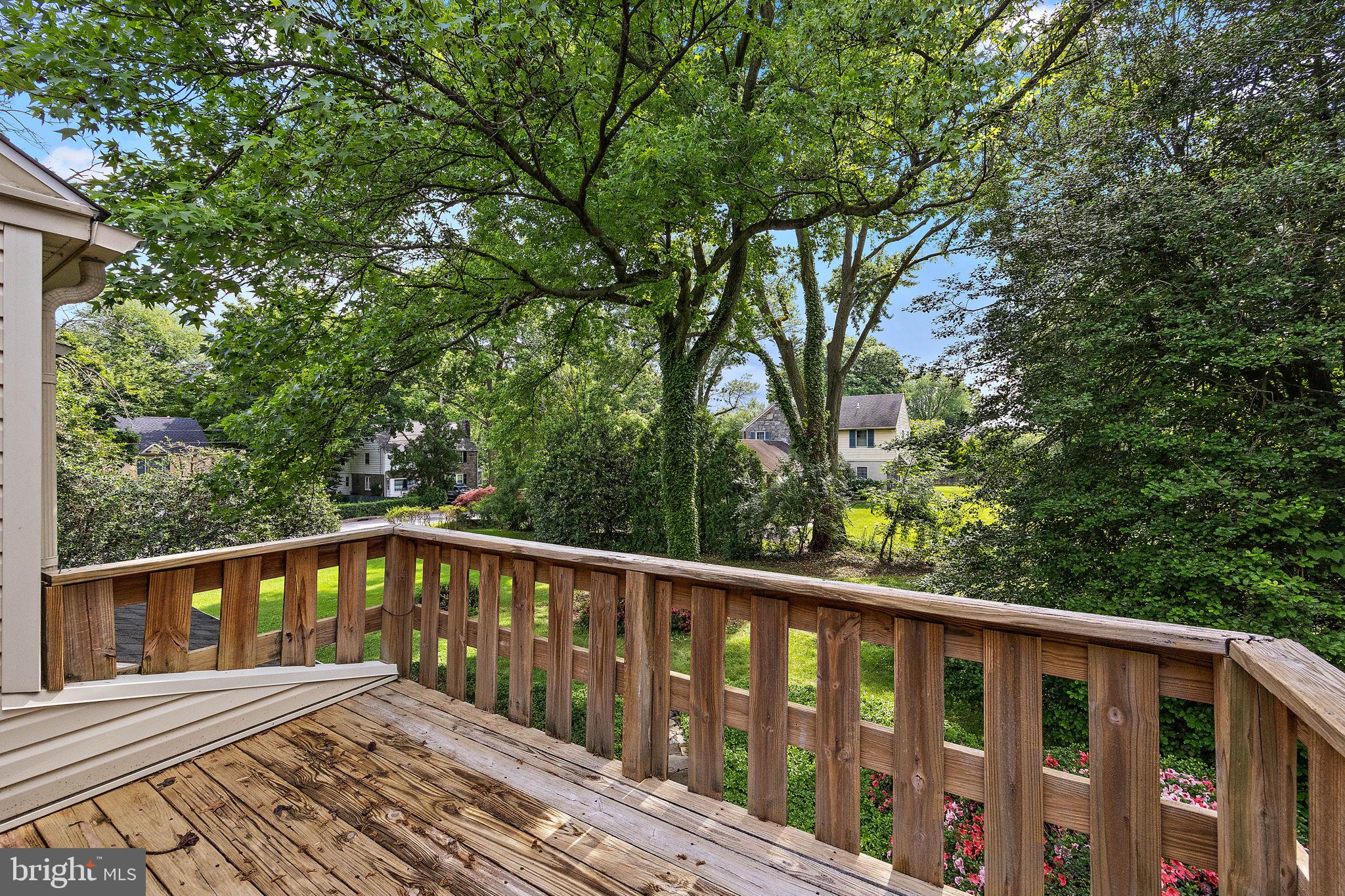 211 HARKER AVE