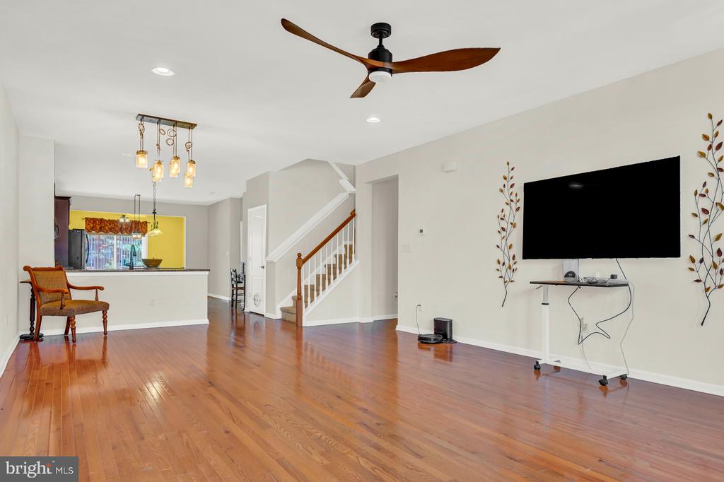 270 Stravinsky Ave