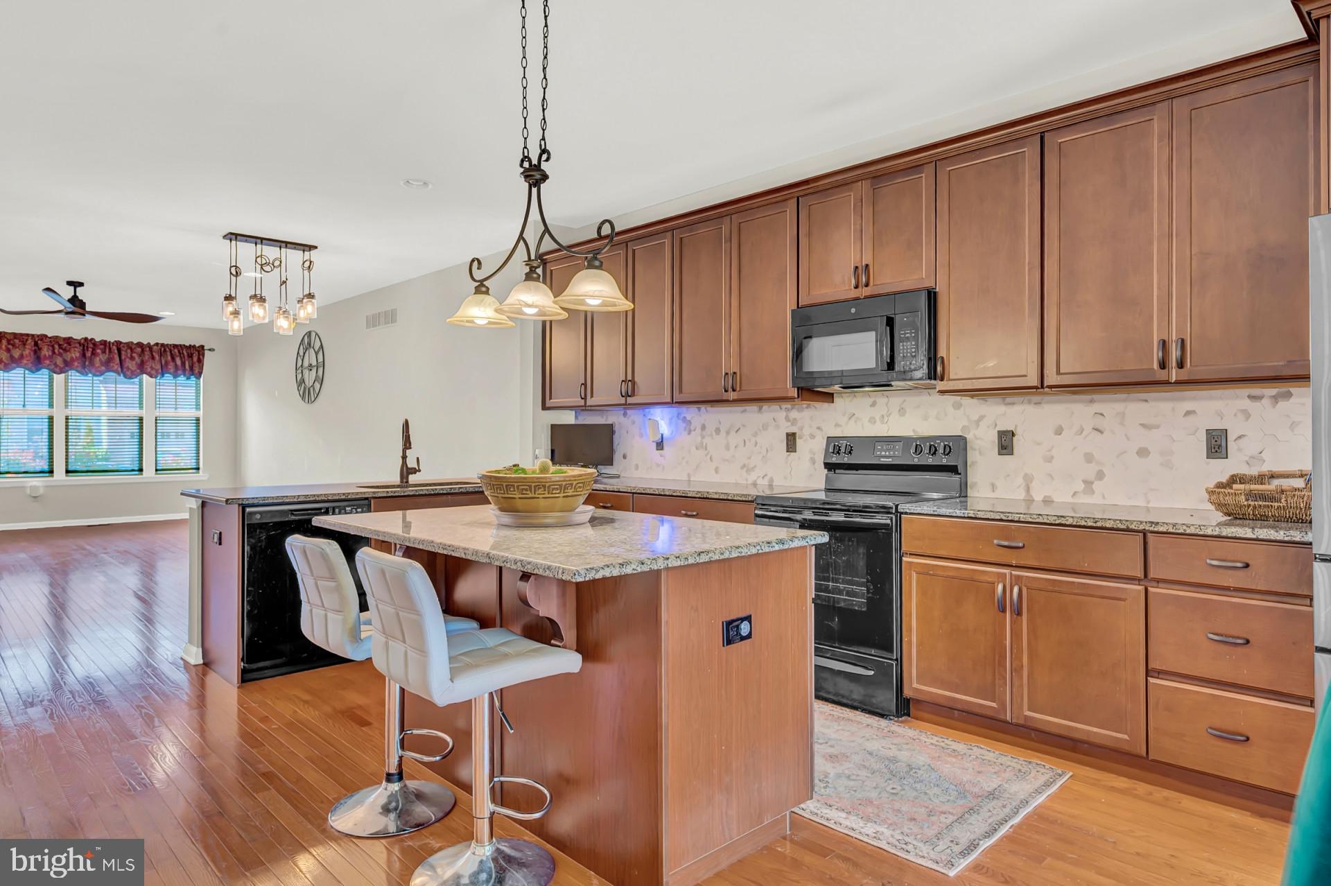 270 Stravinsky Ave