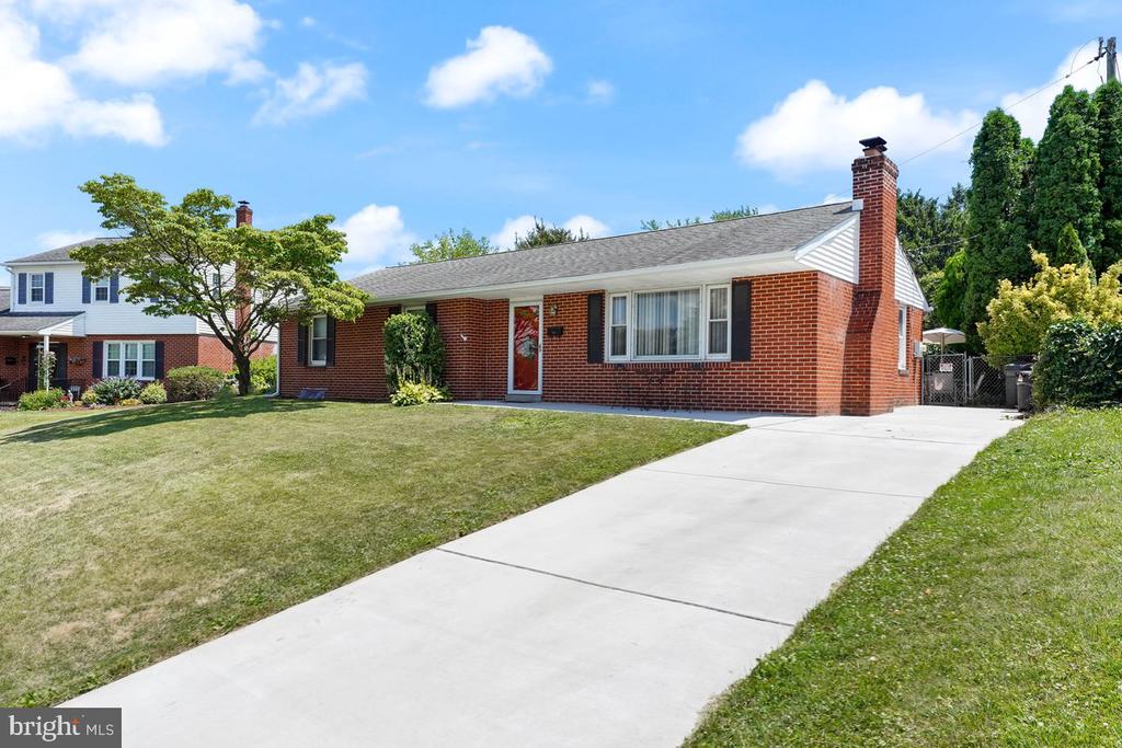 4 Lynam Pl