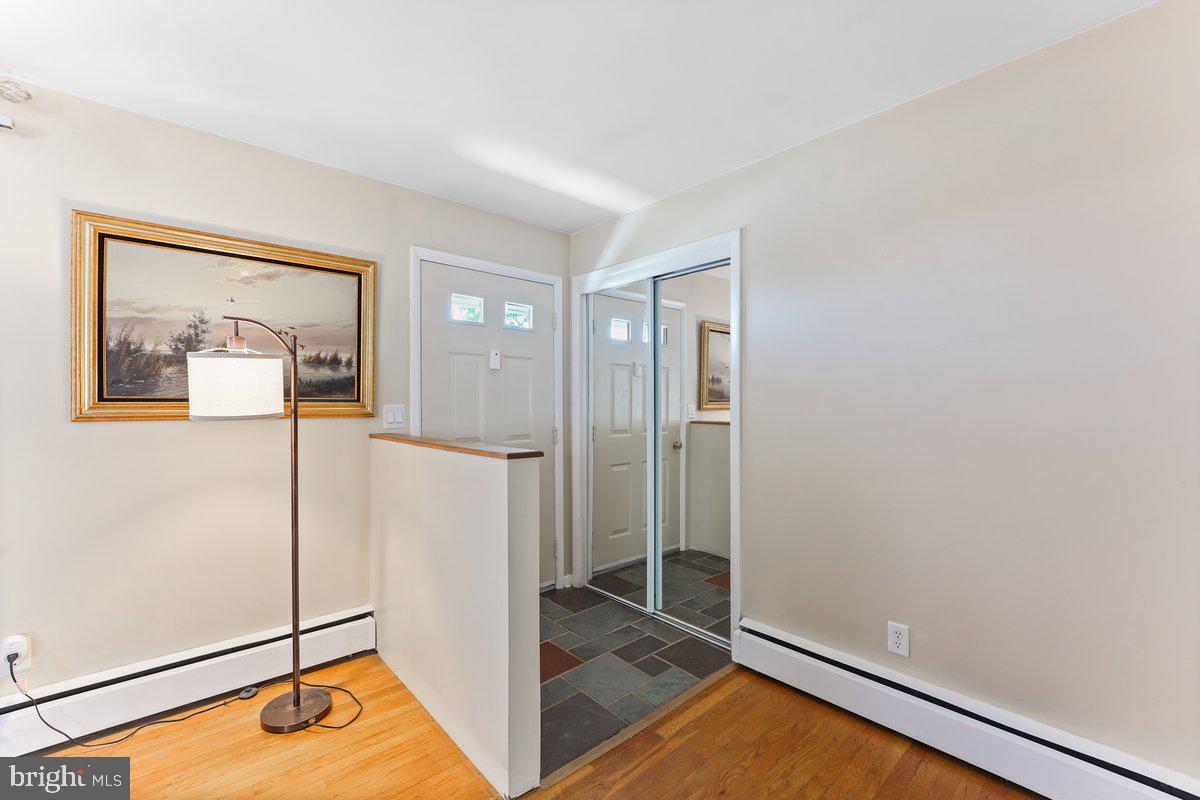 4 Lynam Pl