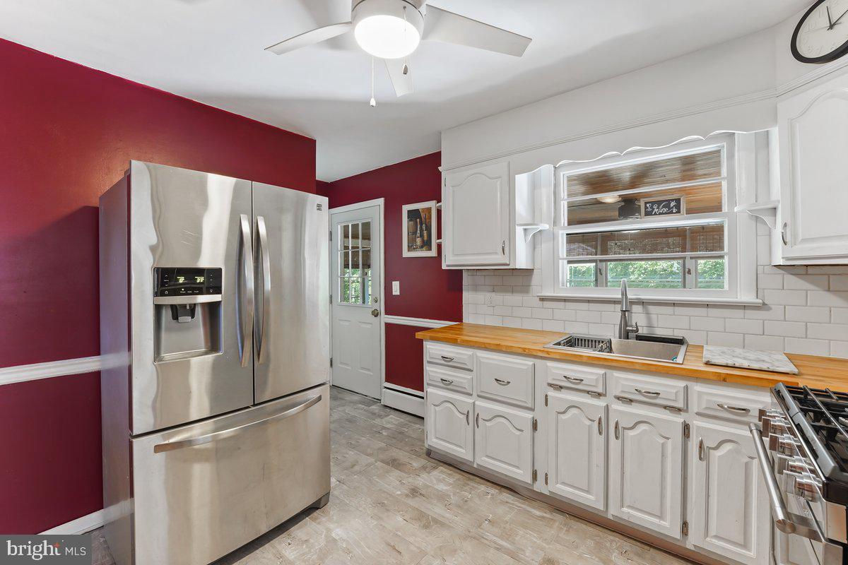 4 Lynam Pl