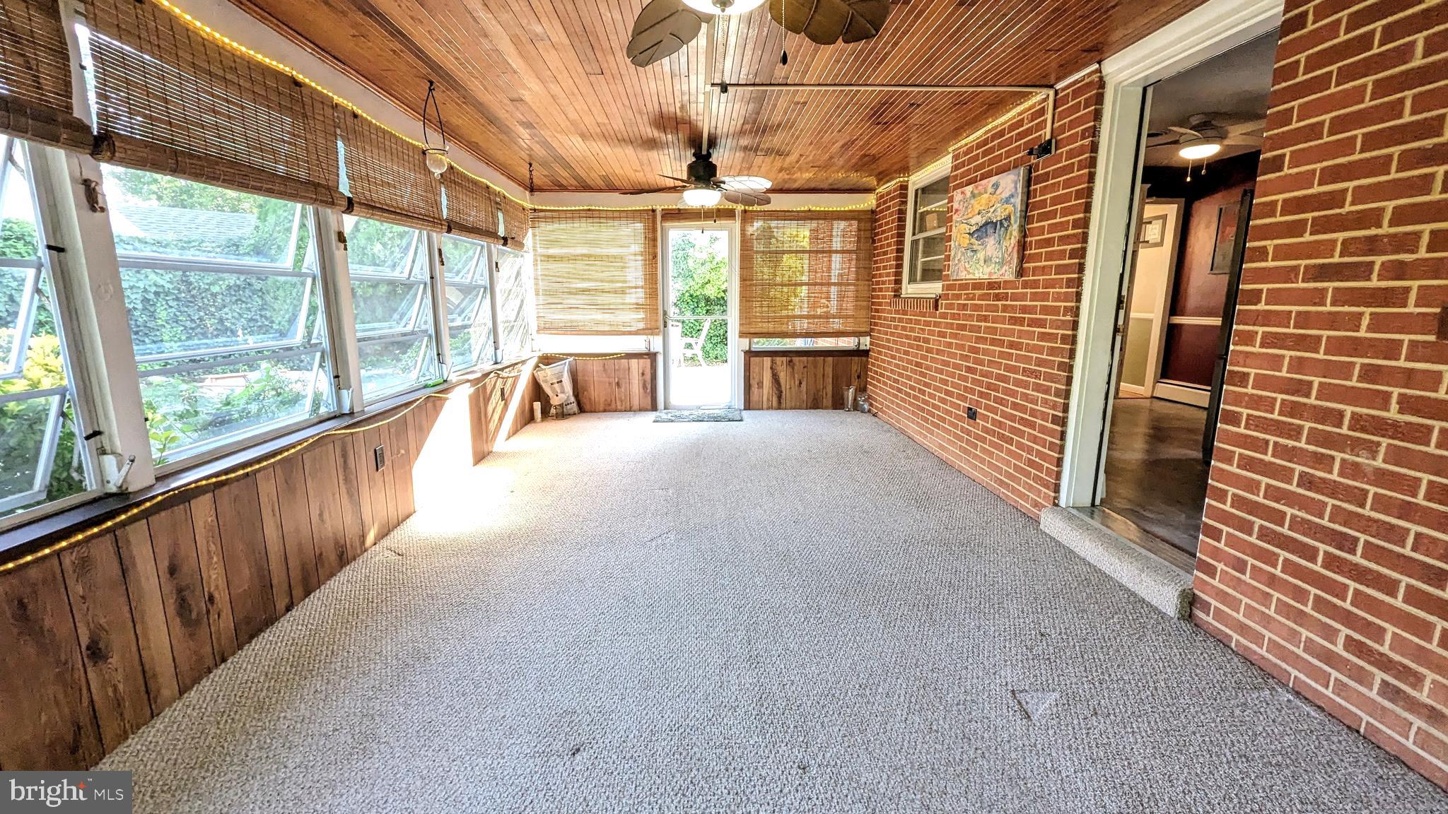 4 Lynam Pl