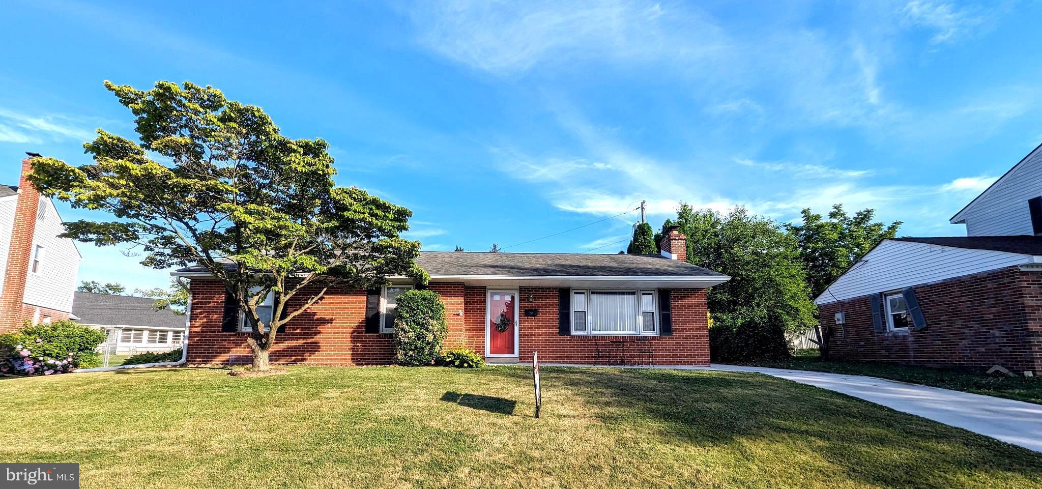 4 Lynam Pl