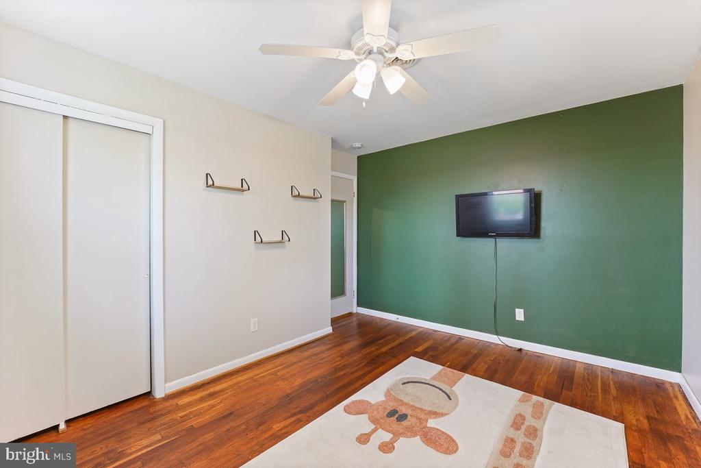 4 Lynam Pl
