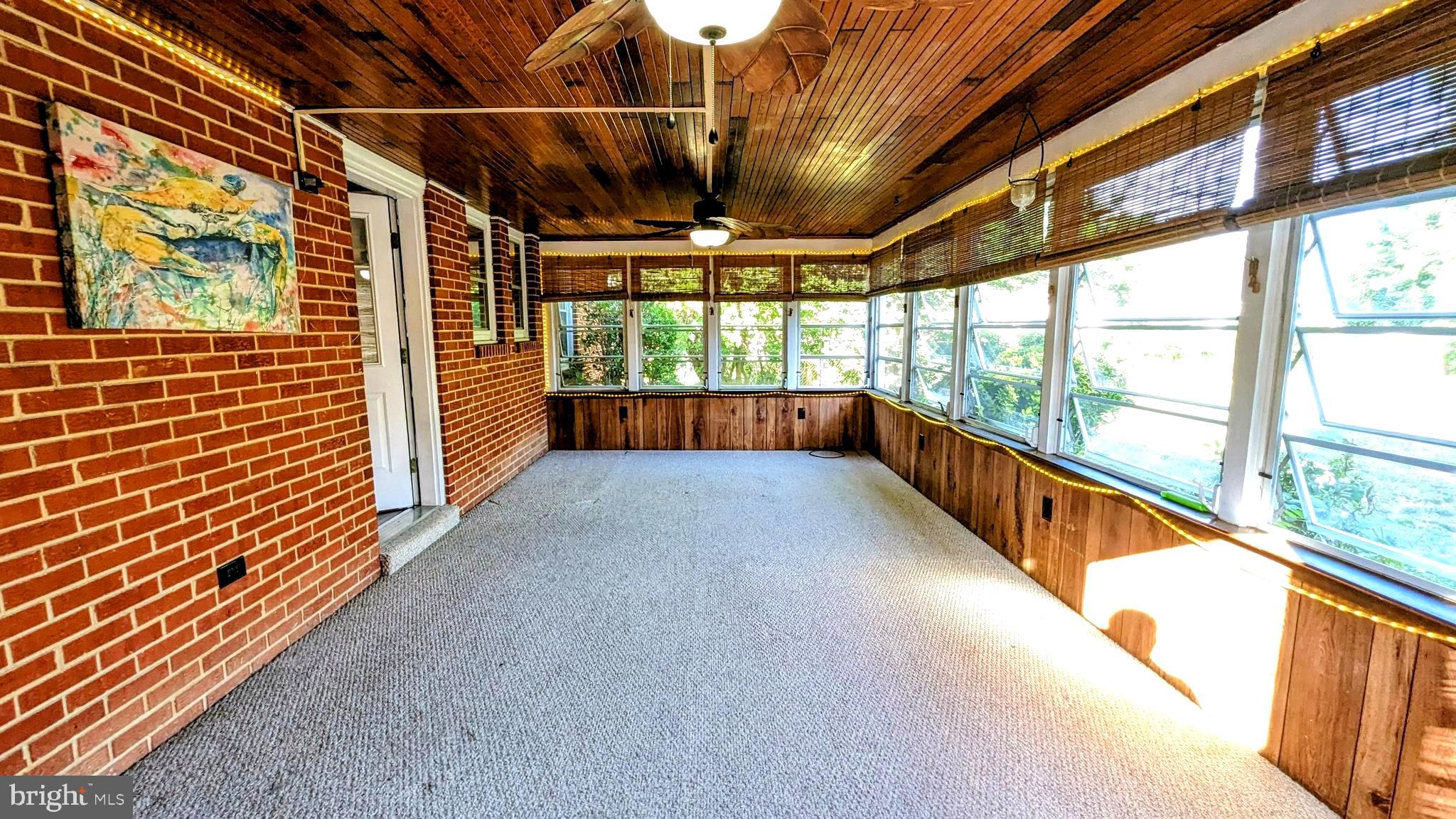 4 Lynam Pl