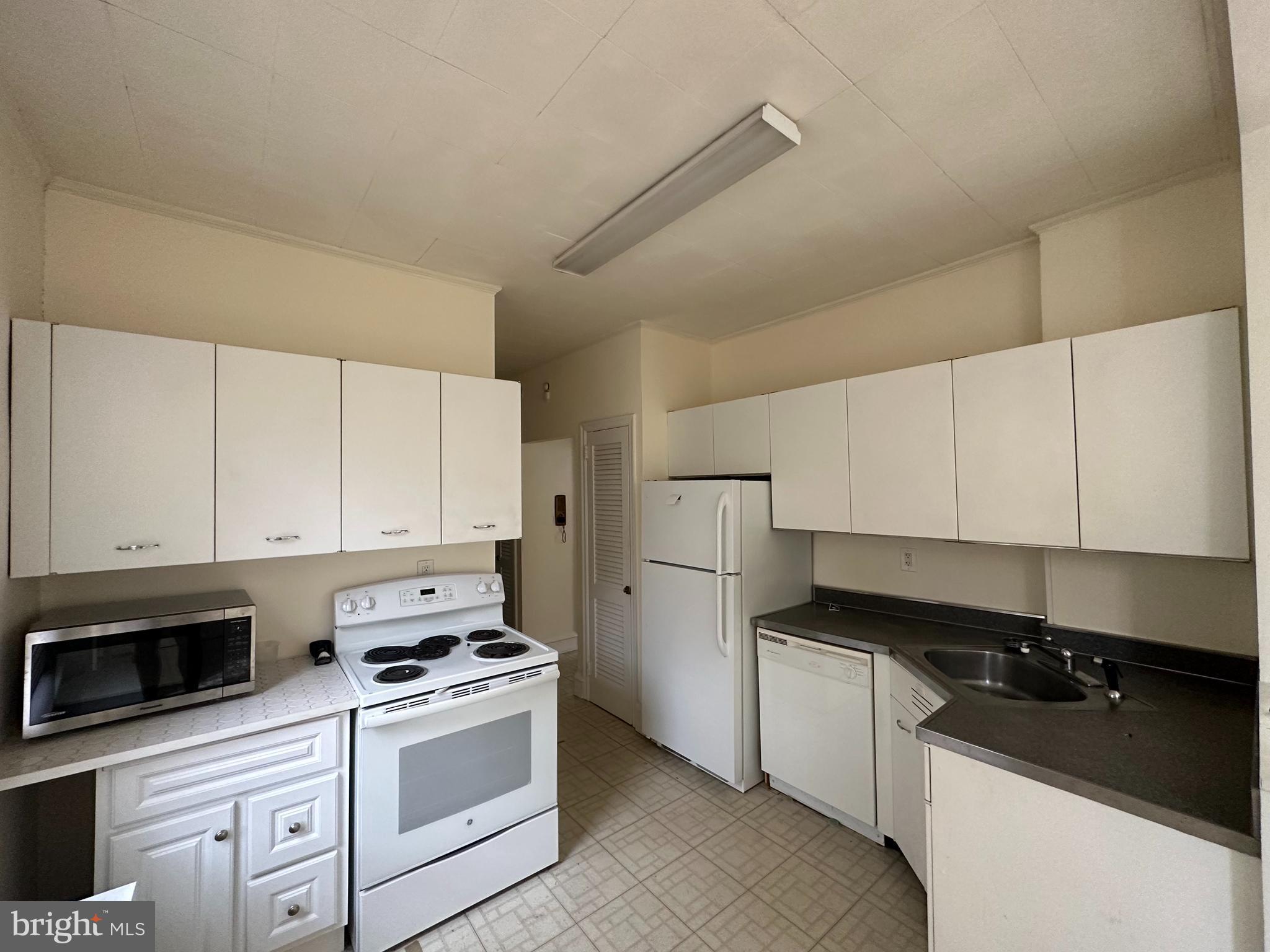 1402 GILPIN AVE #UNIT 1