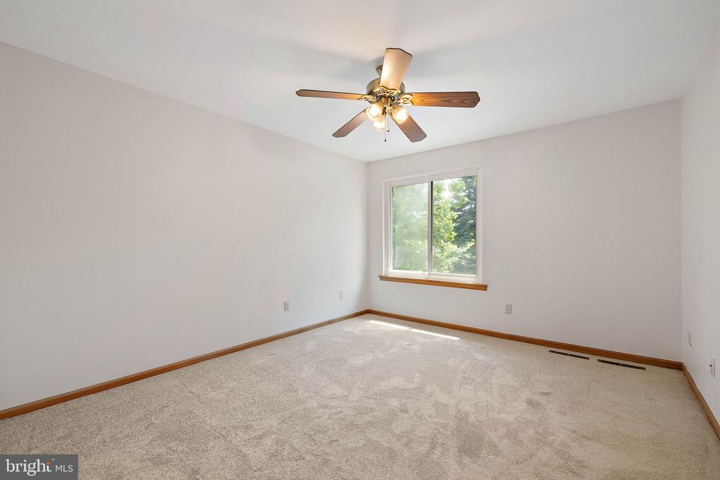 9 Gingerwood Ct