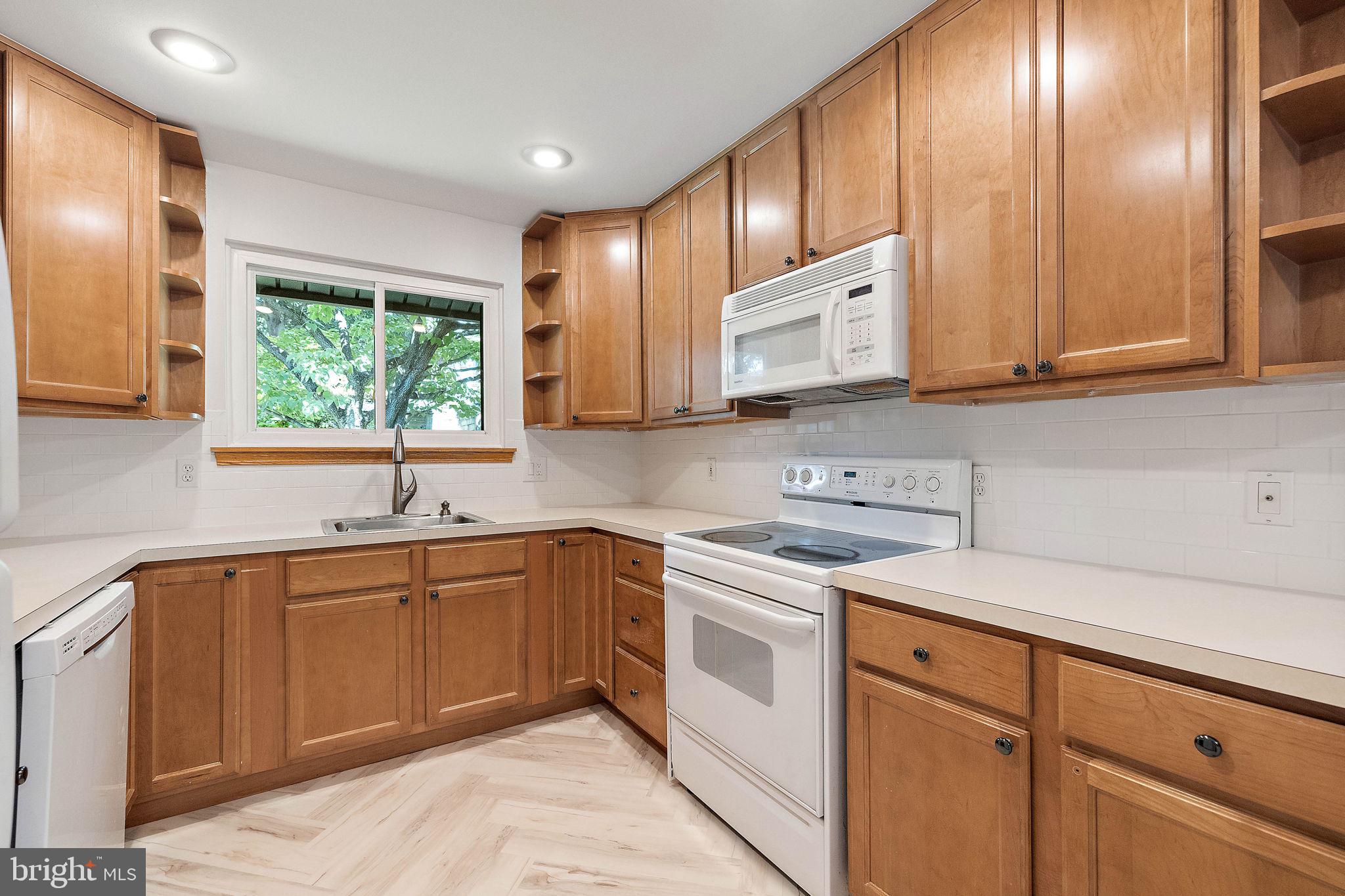 9 Gingerwood Ct