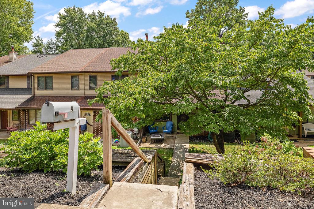 9 Gingerwood Ct