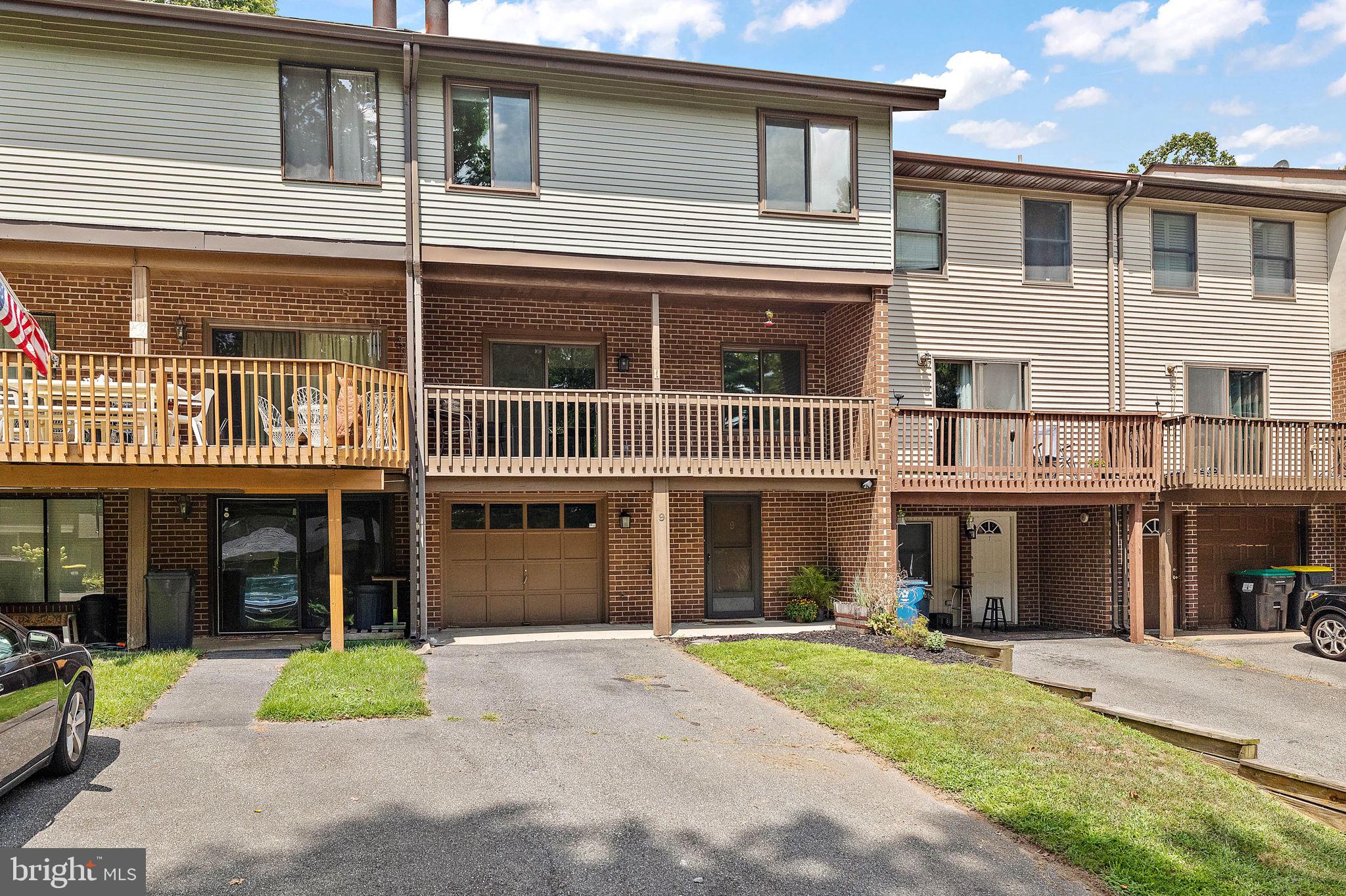 9 Gingerwood Ct