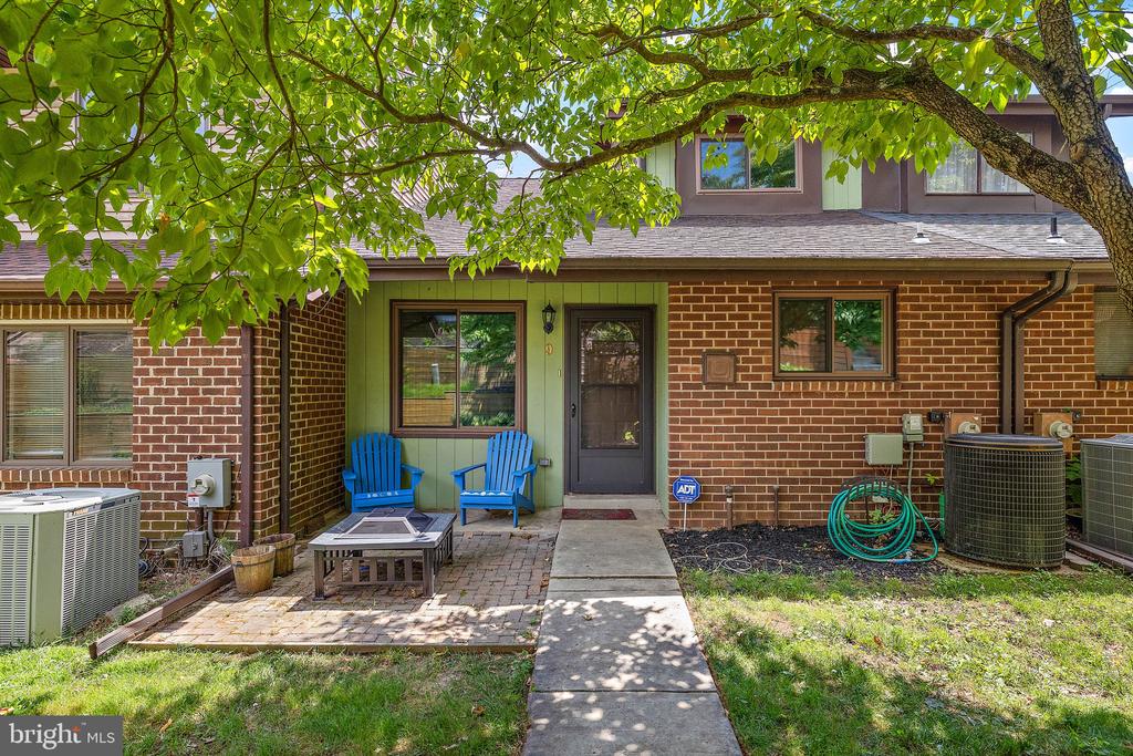 9 Gingerwood Ct