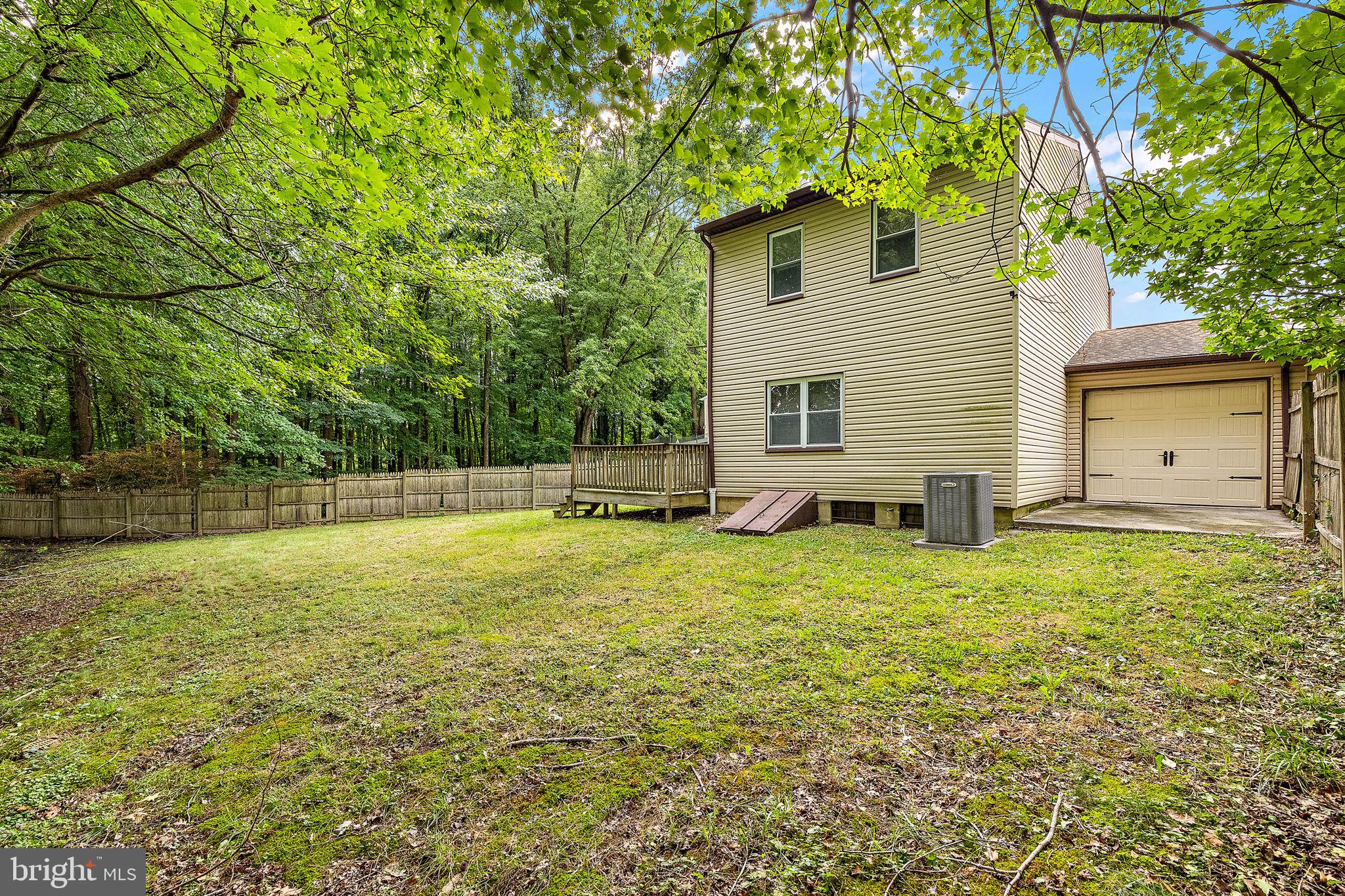 21 Bradley Dr