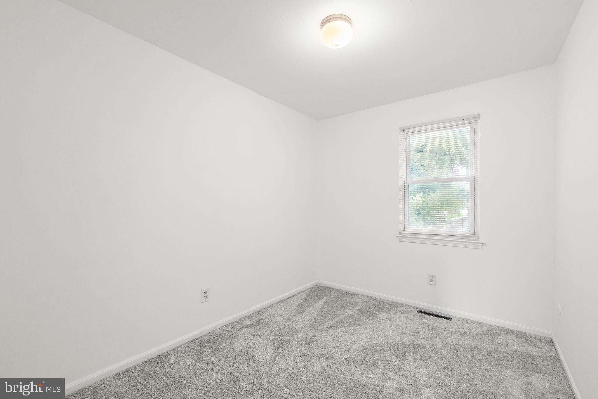21 Bradley Dr