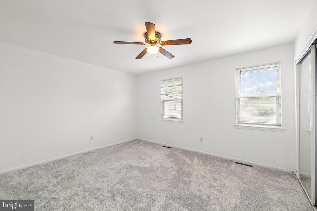 21 Bradley Dr