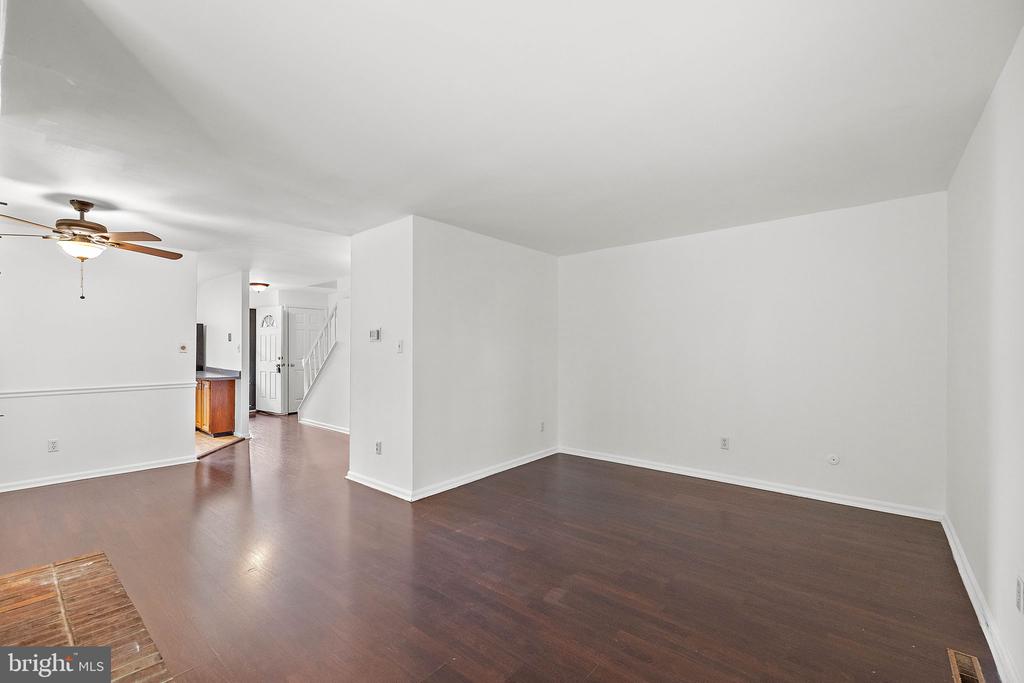 21 Bradley Dr