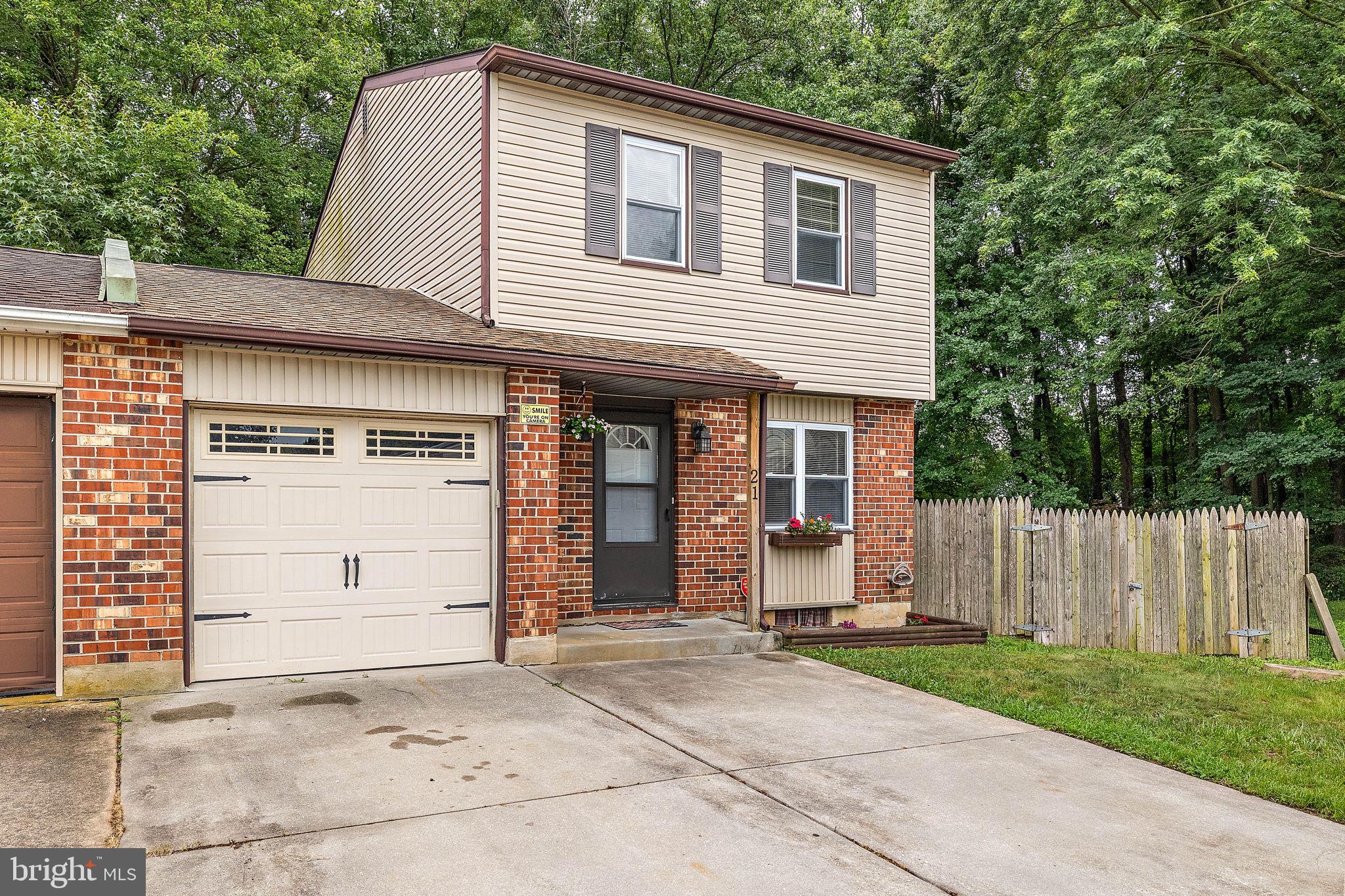 21 Bradley Dr