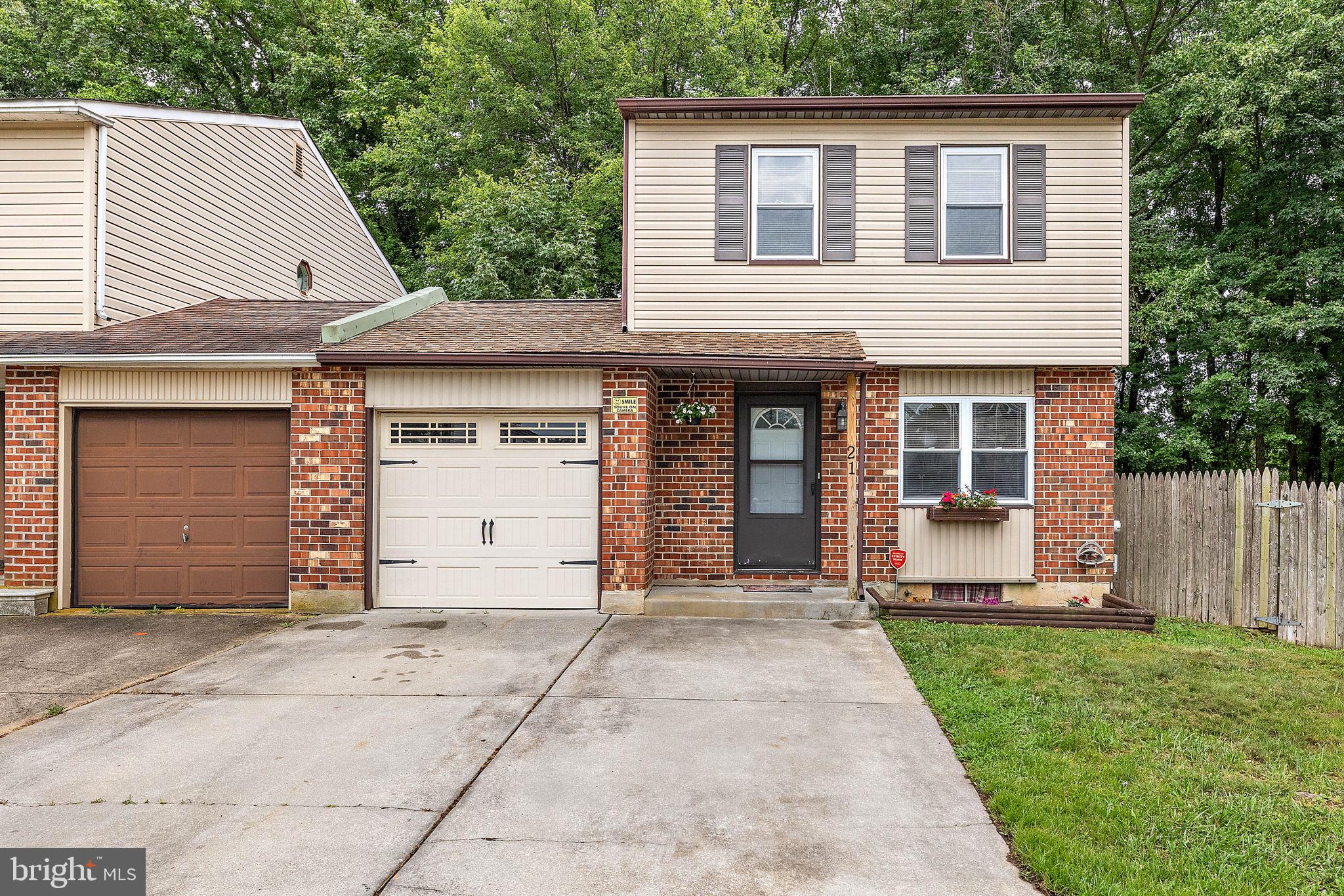 21 Bradley Dr