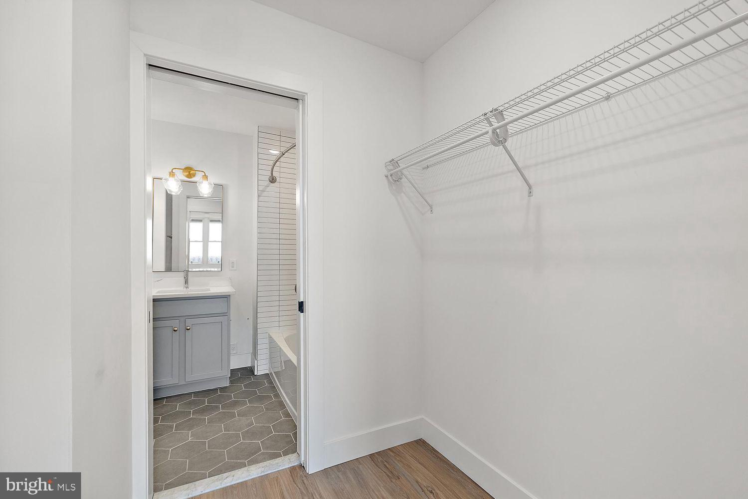 15 W GIRARD #302