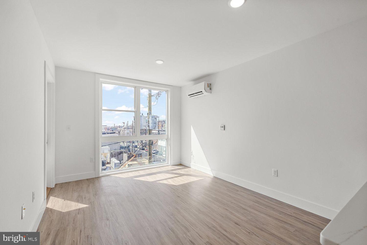 15 W GIRARD #302