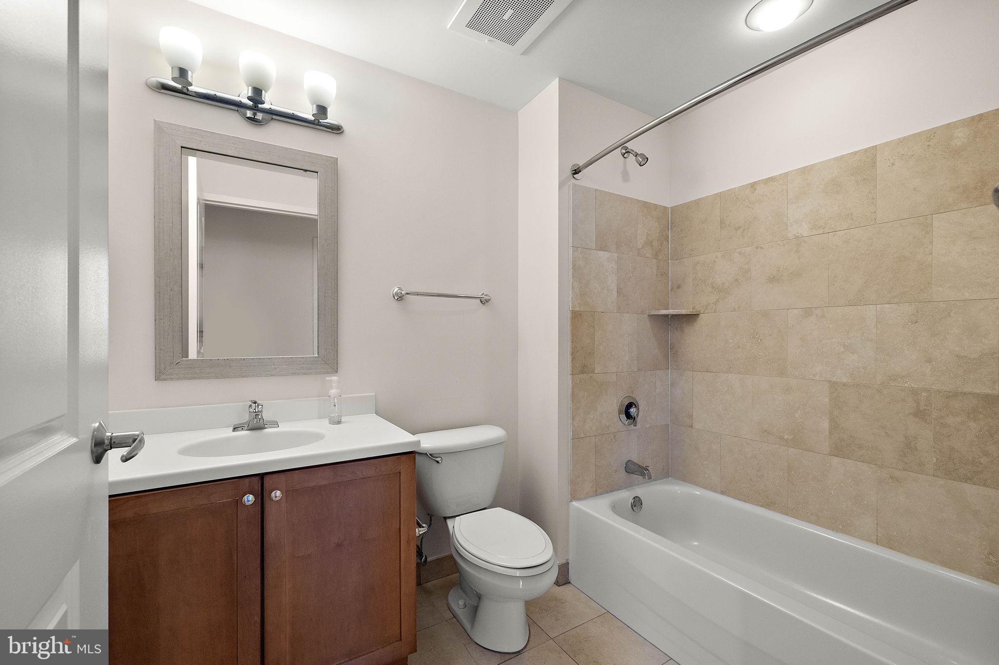 105-UNIT CHRISTINA LANDING DR #1903