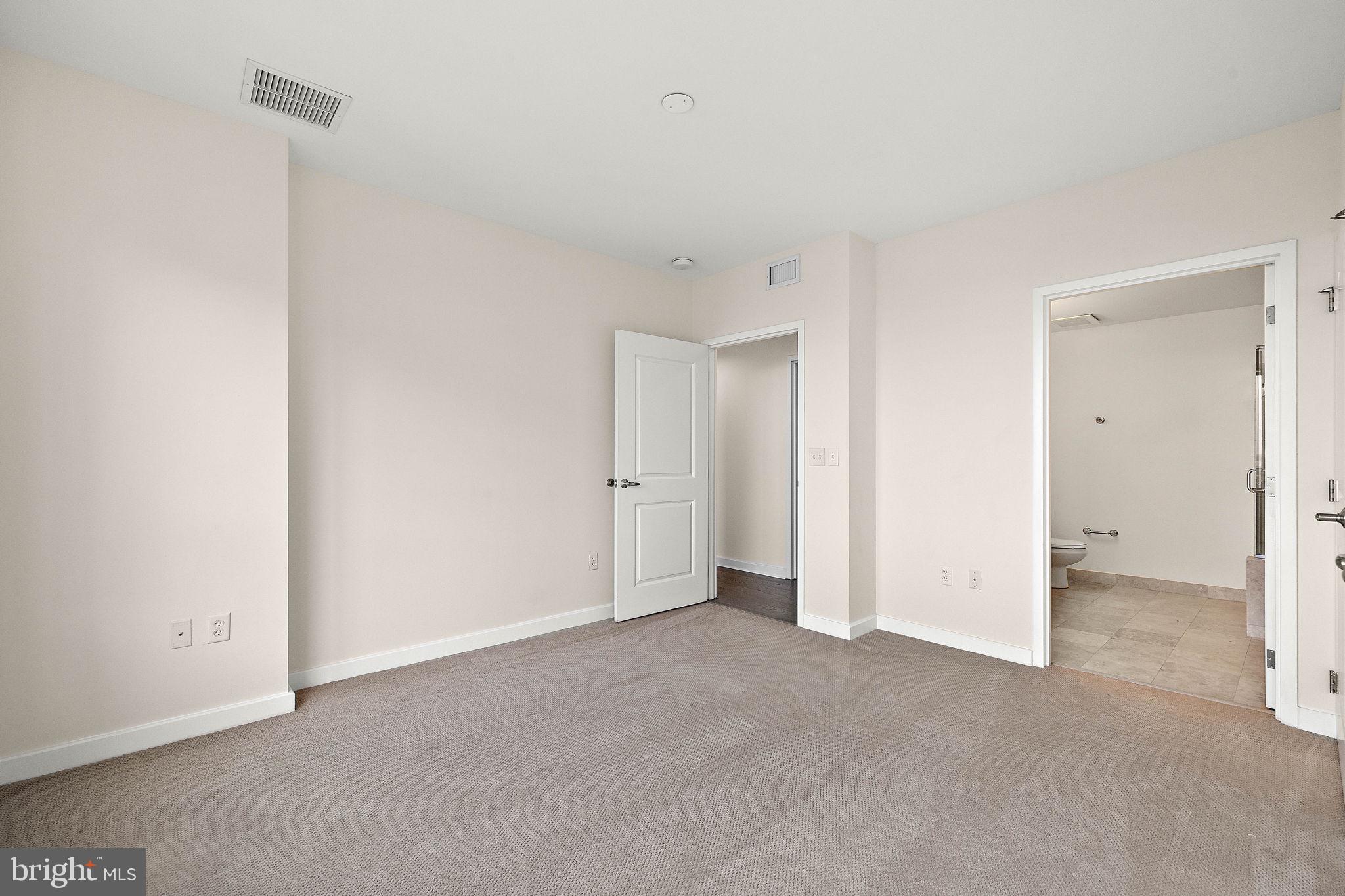 105-UNIT CHRISTINA LANDING DR #1903