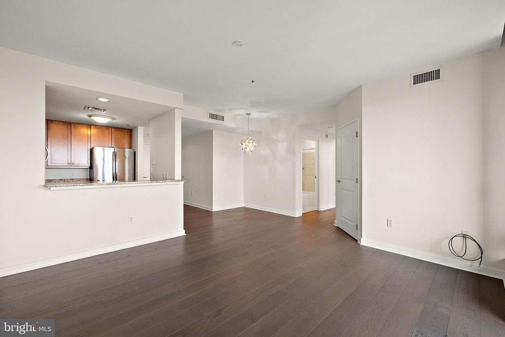 105-UNIT CHRISTINA LANDING DR #1903