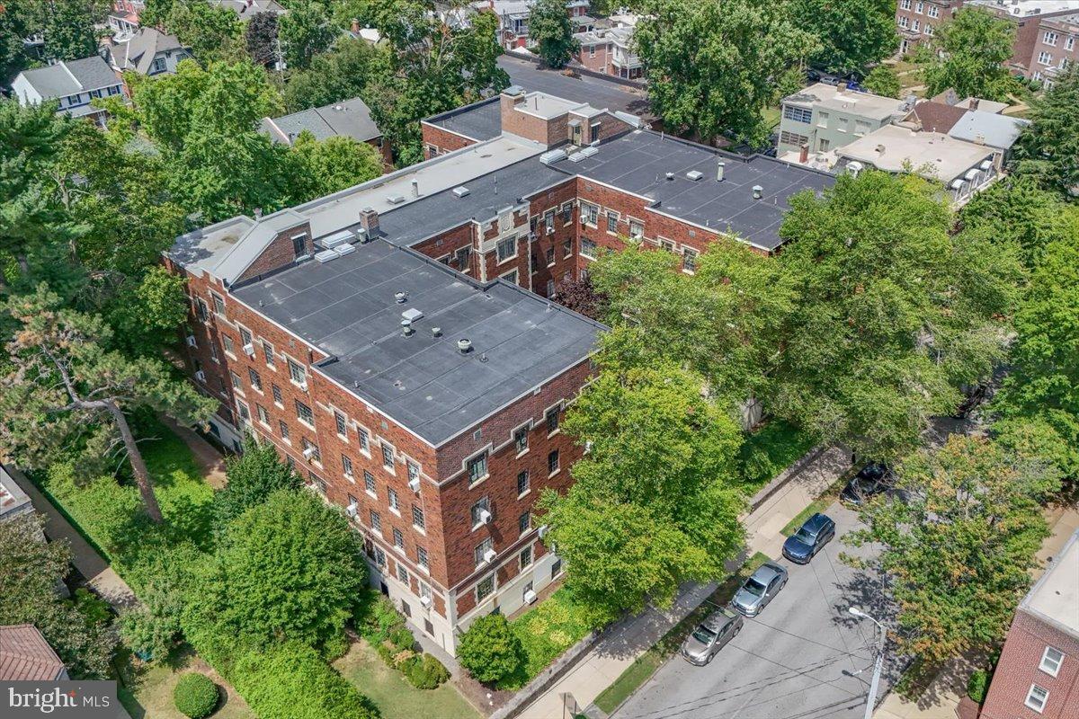1305 Broom St #201