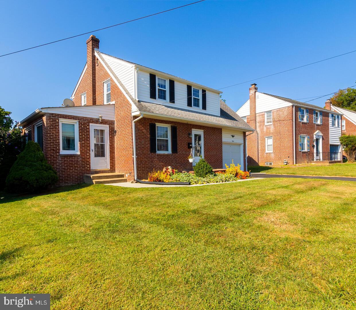 204 Becker Ave