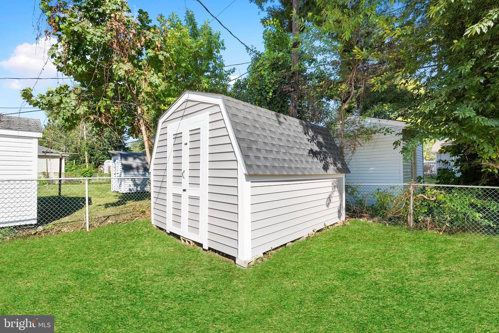 3811 Nancy Ave