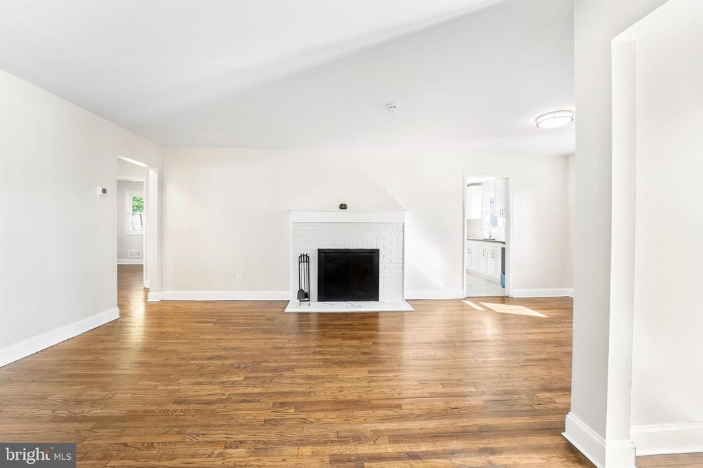 3811 Nancy Ave