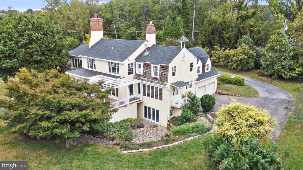 110 Campbell Rd