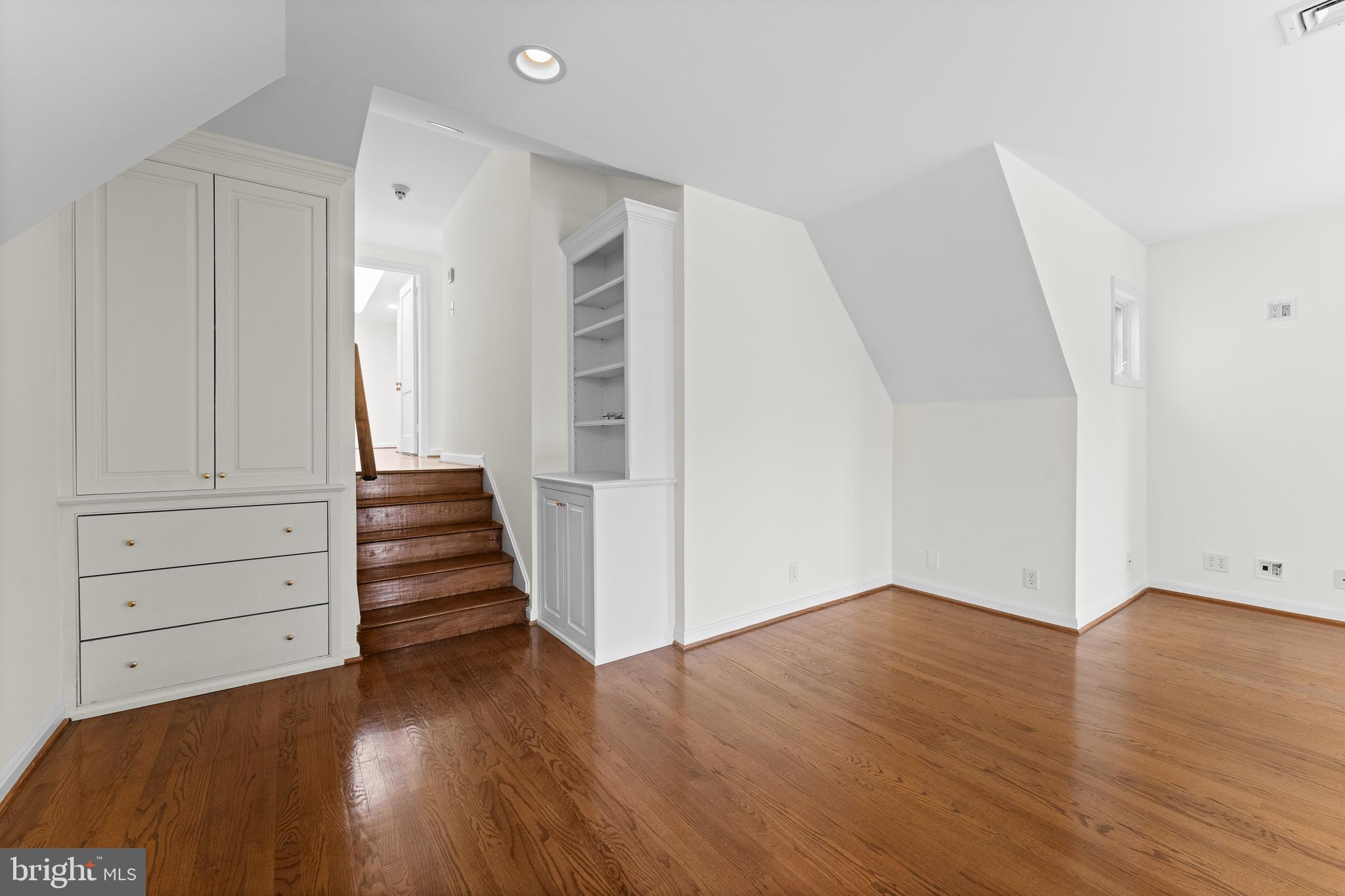110 Campbell Rd