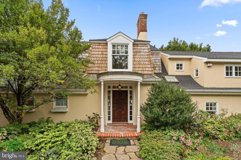 110 Campbell Rd