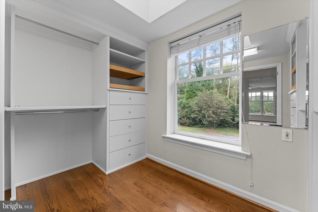110 Campbell Rd