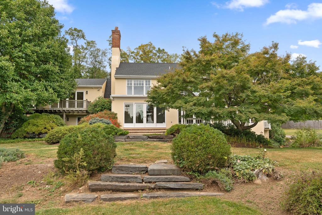 110 Campbell Rd