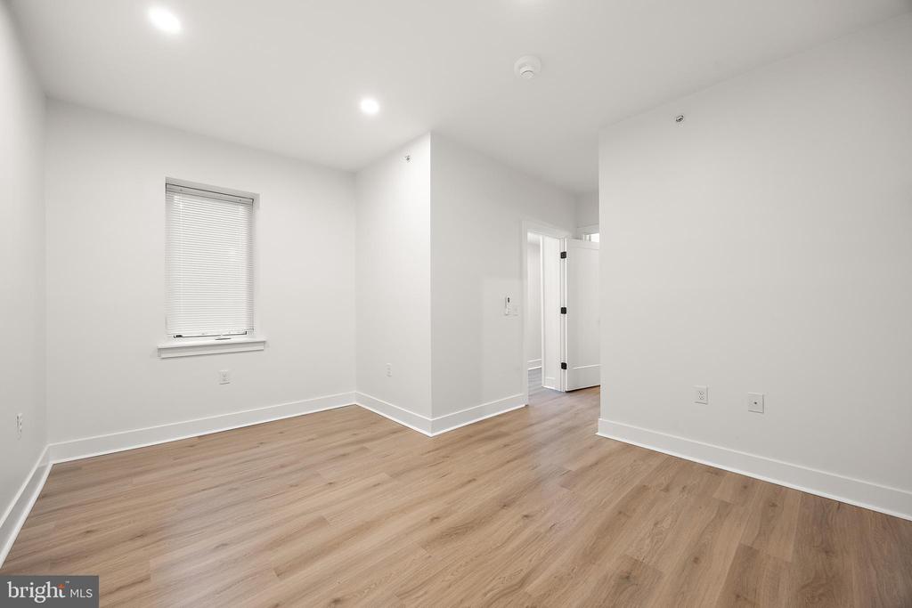 831 TATNALL ST #101