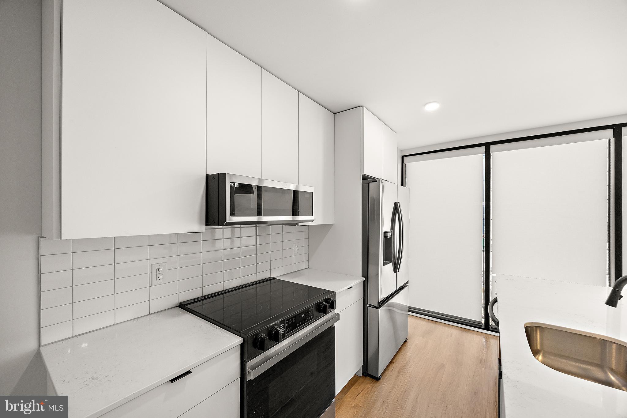 831 N TATNALL ST #201