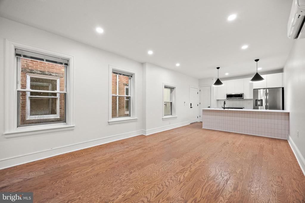 835-837 N TATNALL ST #202