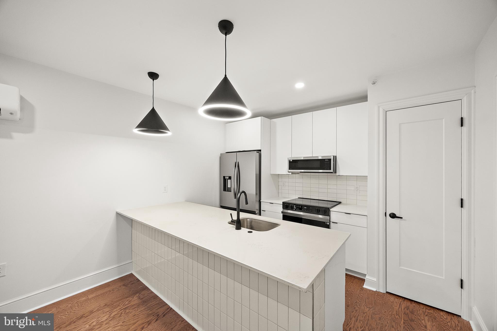 835-837 N TATNALL ST #203