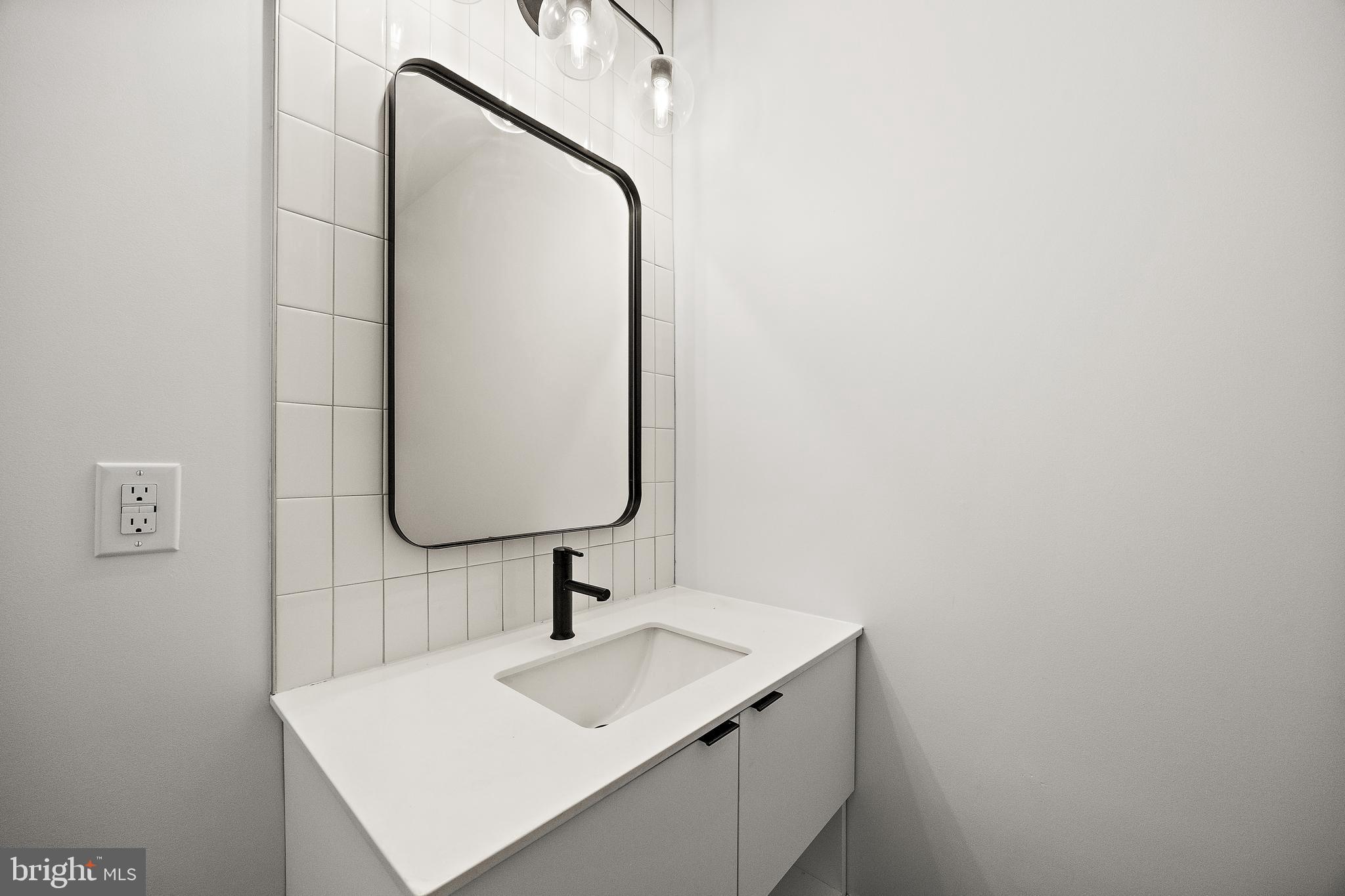 835-837 N TATNALL ST #203