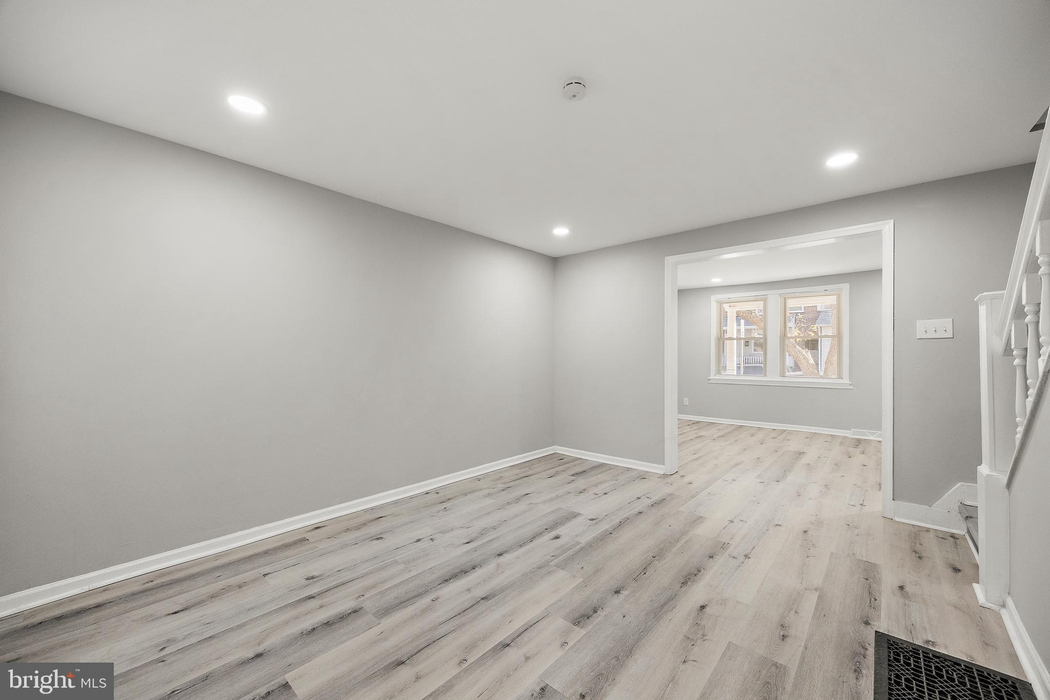 22 Denham Ave