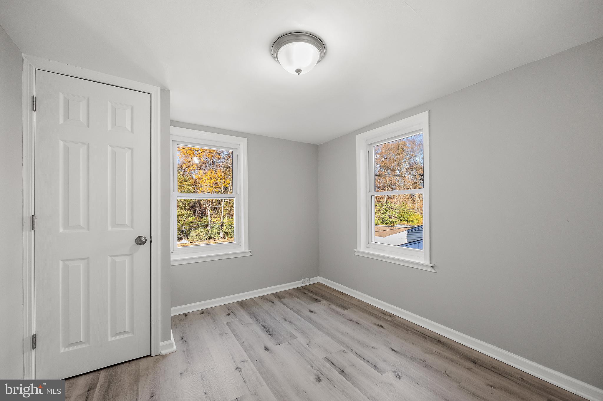 22 Denham Ave