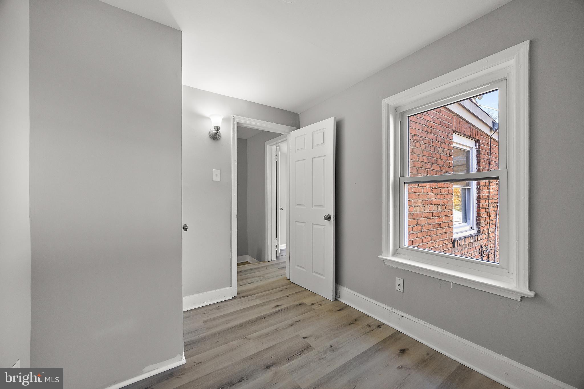 22 Denham Ave