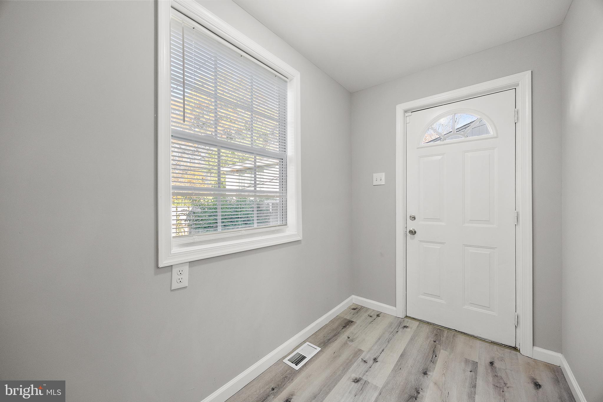 22 Denham Ave