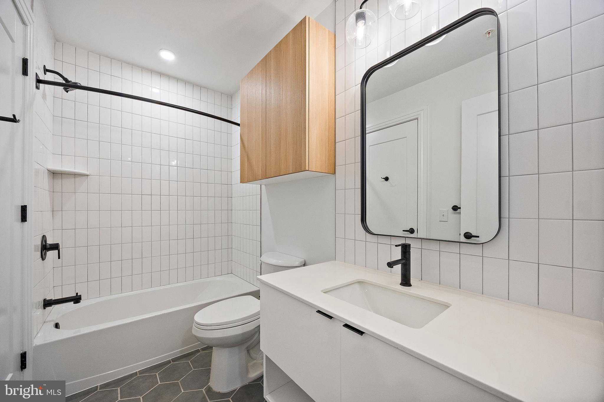 839-841 N TATNALL ST #202