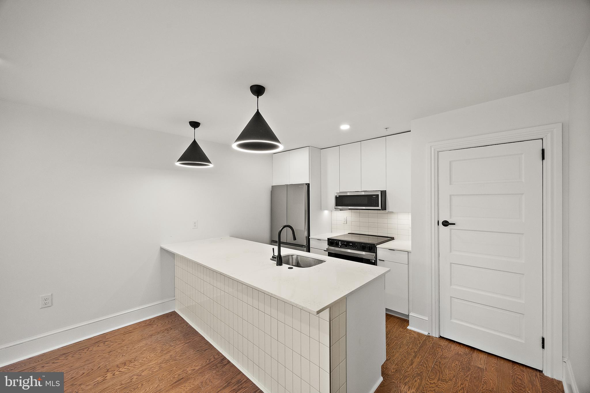 839-841 N TATNALL ST #203